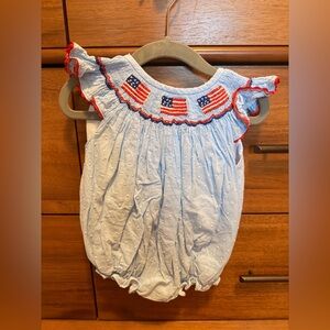 Cecil & Lou Smocked American Flag bubble